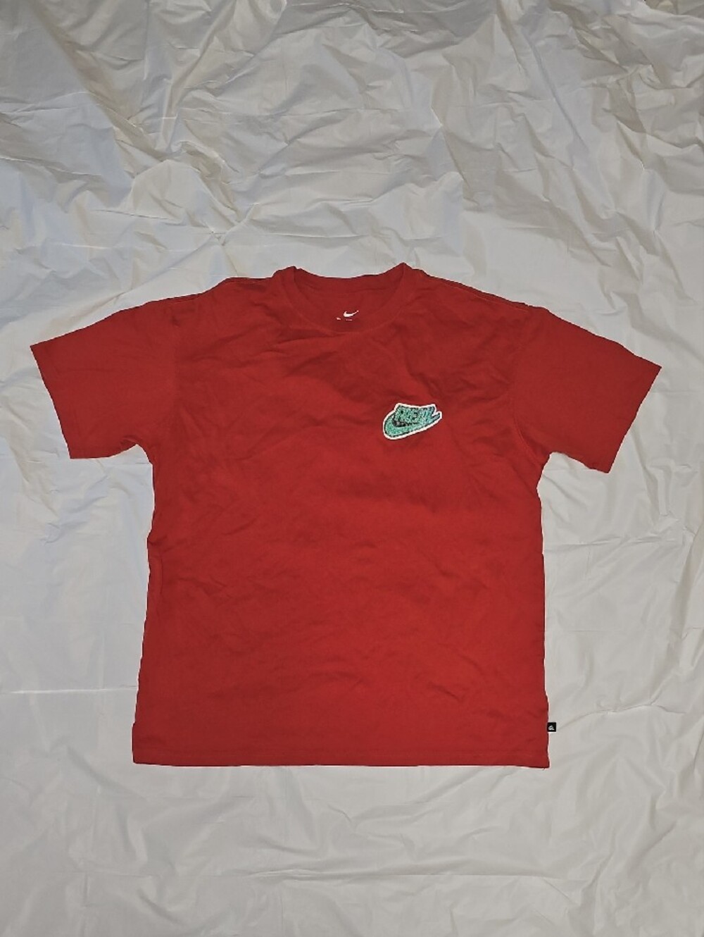 The Nike Tee Freak Men's Medium Loose Fit Red Crew Neck T-Shirt Used